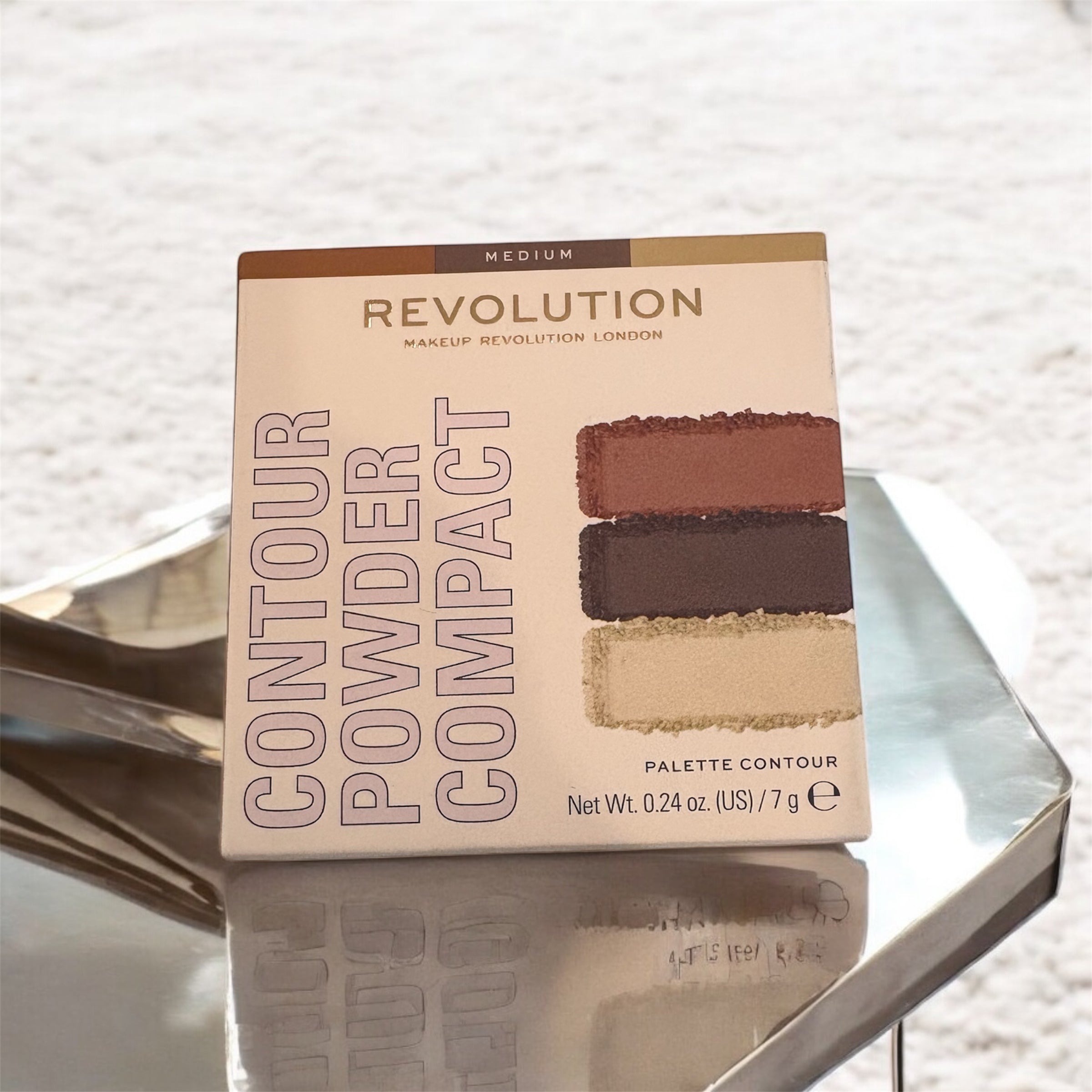 Revolution Contour Powder Compact *Medium*