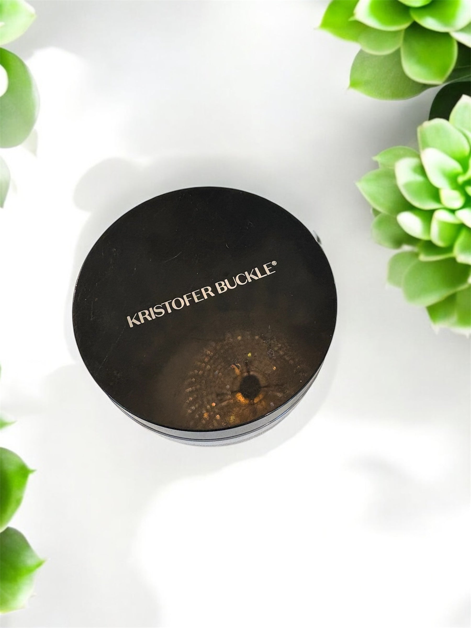 Kristofer Buckle Translucent Loose Setting Powder